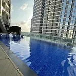 Stylish Studio Bayz Danube Burj Khalifa View Pool