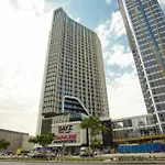 Stylish Studio Bayz Danube Burj Khalifa View Pool